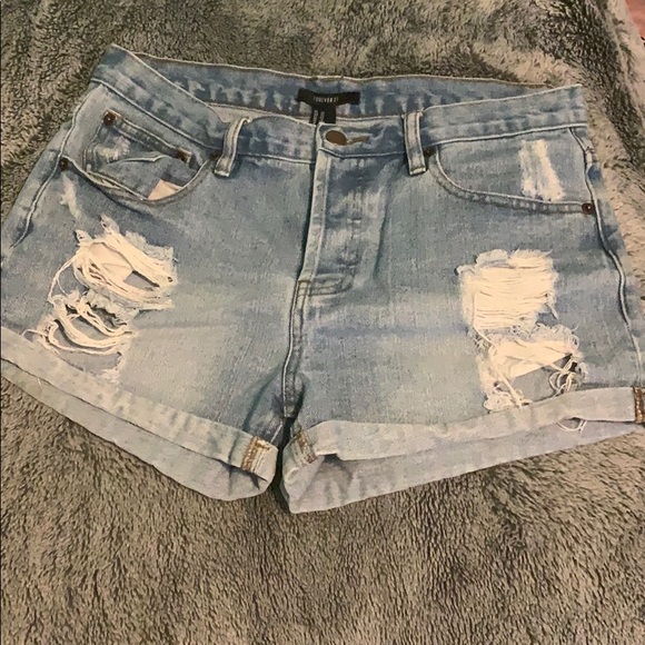 Jean Shorts - Picture 1 of 3